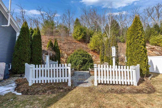 280 Sylvan Lane, Manchester, NH 03102