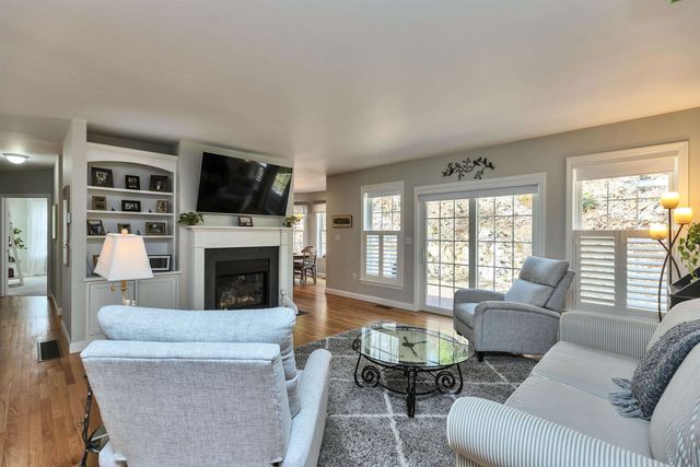 280 Sylvan Lane, Manchester, NH 03102