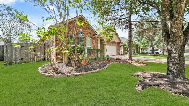 25215 Kelton Hills Lane, Richmond, TX 77406