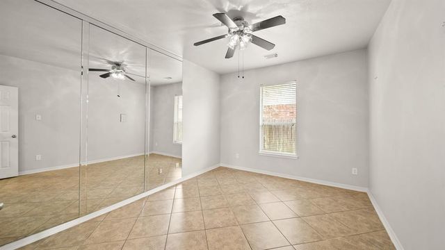 25215 Kelton Hills Lane, Richmond, TX 77406