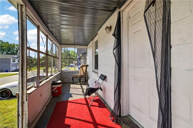 125 S 4th ST, Suffolk, VA 23434