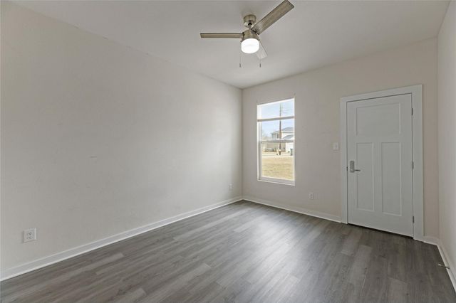 135 Koele CT, Bastrop, TX 78602