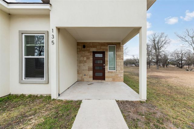 135 Koele CT, Bastrop, TX 78602