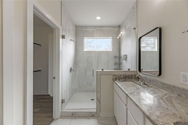 135 Koele CT, Bastrop, TX 78602