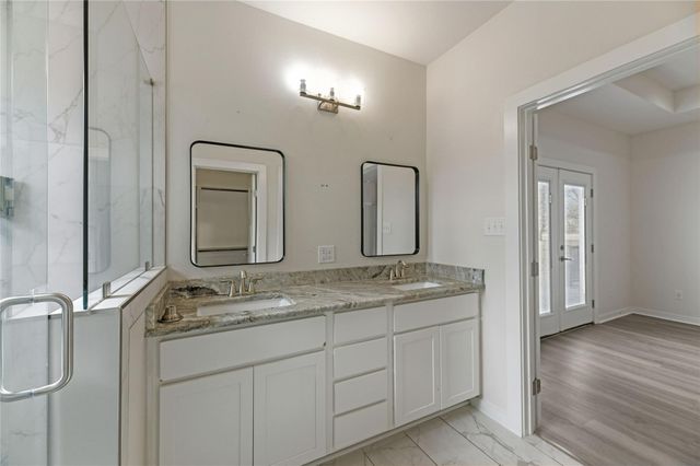 135 Koele CT, Bastrop, TX 78602