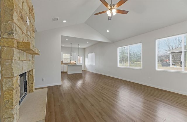 135 Koele CT, Bastrop, TX 78602