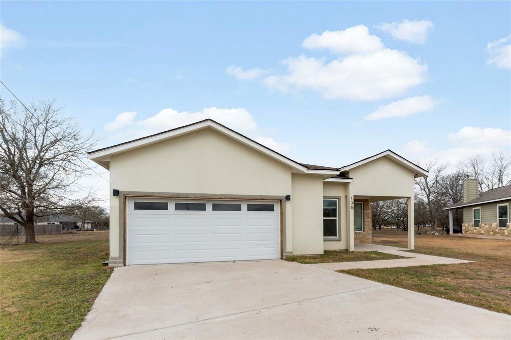 135 Koele CT, Bastrop, TX 78602
