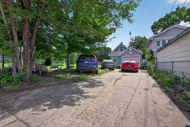 5253 N 6th Street, Minneapolis, MN 55430