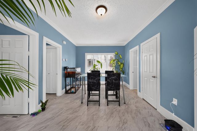 5253 N 6th Street, Minneapolis, MN 55430