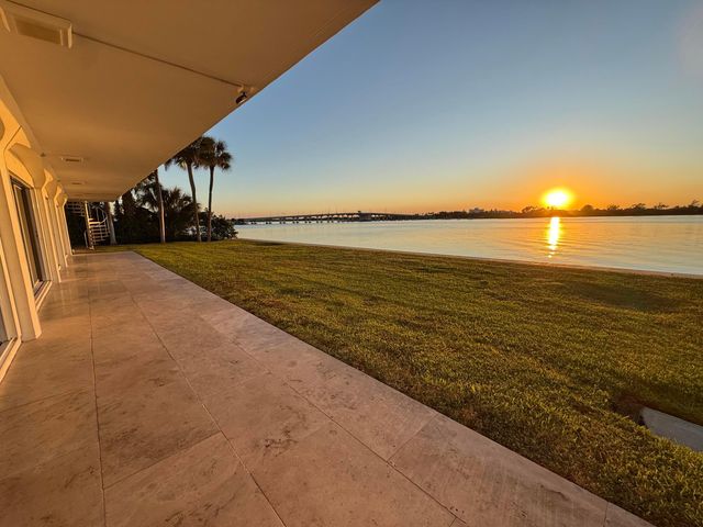 2784 S Ocean Boulevard 505s, Palm Beach, FL 33480