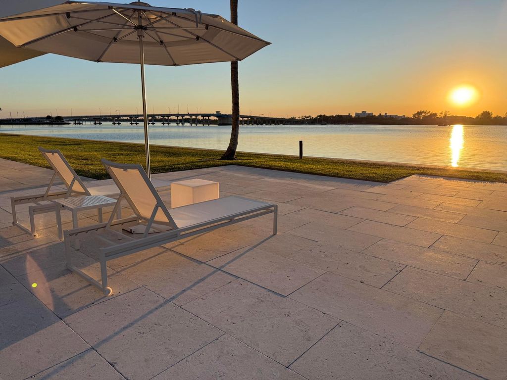 2784 S Ocean Boulevard 505s, Palm Beach, FL 33480