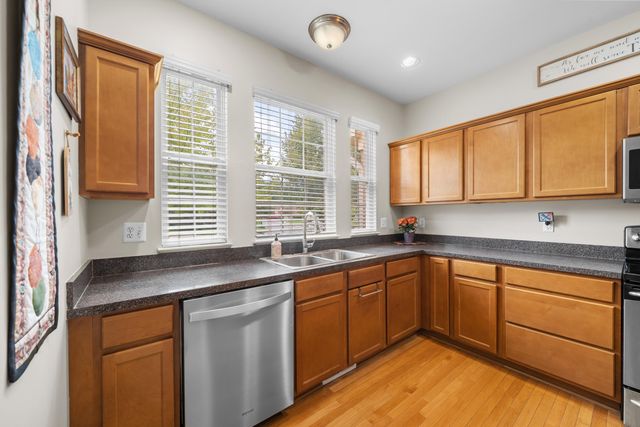 4135 Forest Bridge Drive, Canton Twp, MI 48188