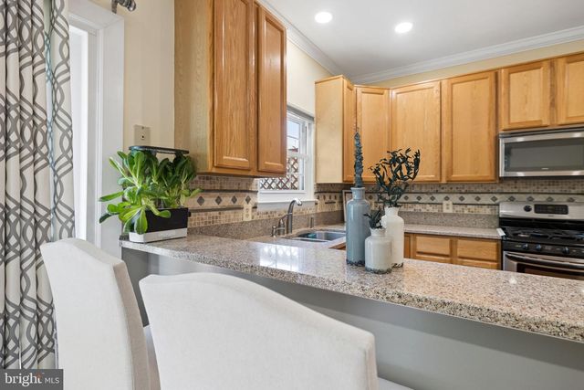 6366 DAKINE CIR, Springfield, VA 22150