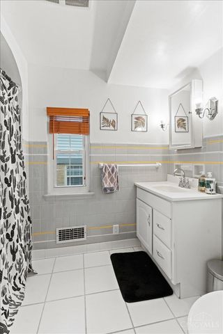 2720 McKinley Avenue, Cincinnati, OH 45211