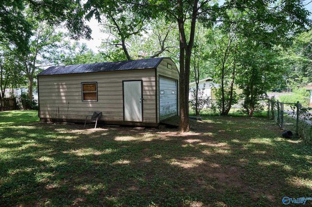 1221 Halsey Avenue, Huntsville, AL 35801
