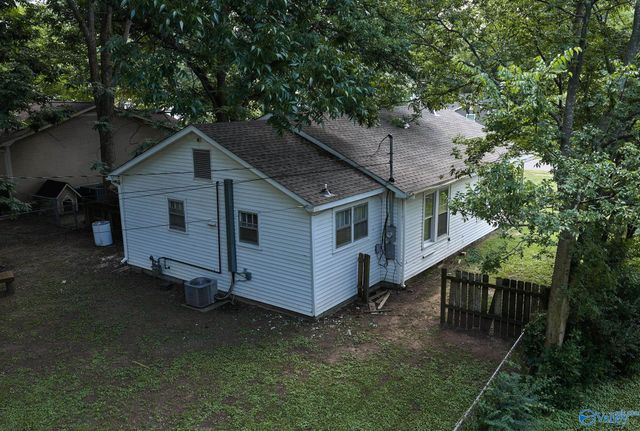 1221 Halsey Avenue, Huntsville, AL 35801