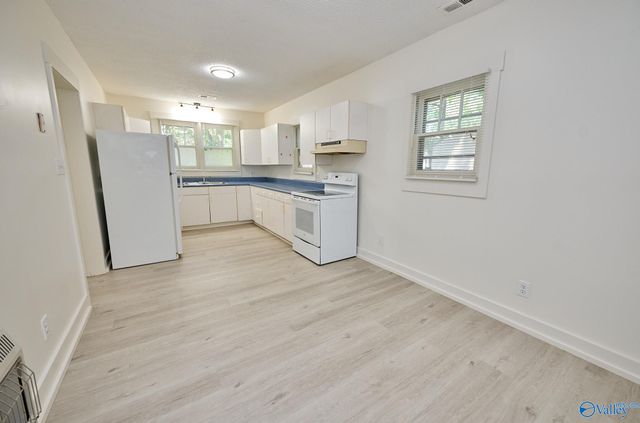 1221 Halsey Avenue, Huntsville, AL 35801