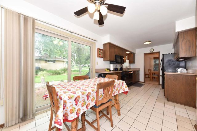 12450 W Ohio DRIVE, New Berlin, WI 53151