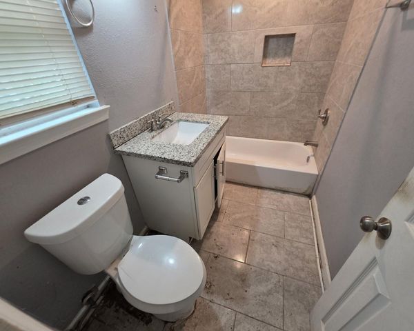 5503 Rue Street, Houston, TX 77033