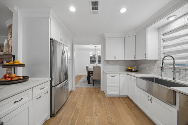 9211 Olathe Street, Houston, TX 77055
