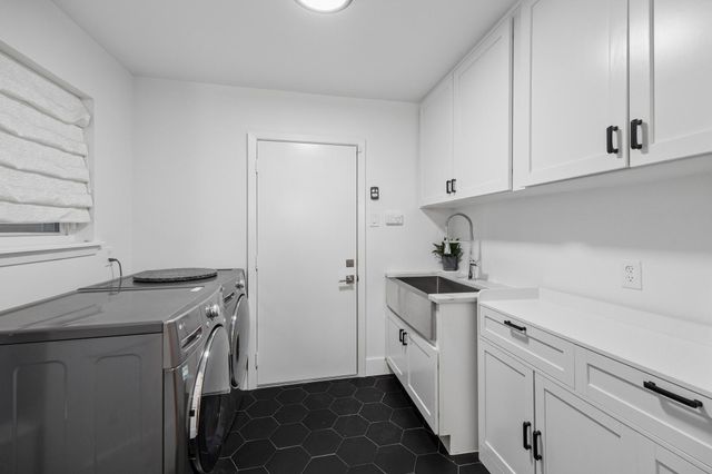 9211 Olathe Street, Houston, TX 77055