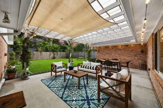 9211 Olathe Street, Houston, TX 77055
