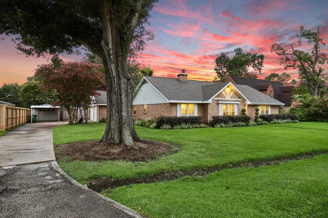 9211 Olathe Street, Houston, TX 77055