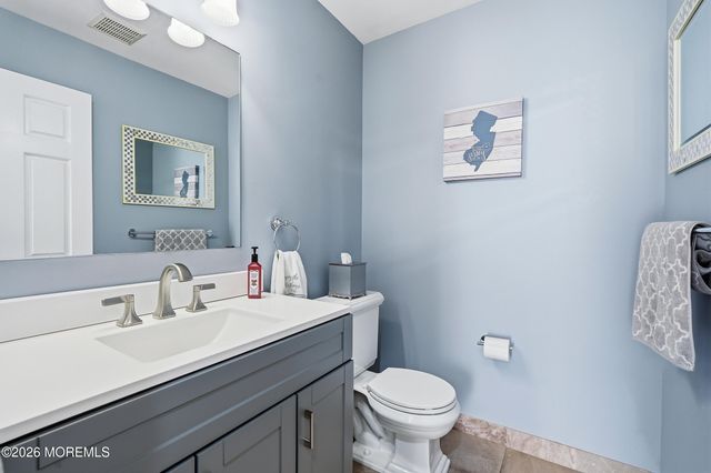 1910 Holbrook Street, Oakhurst, NJ 07755