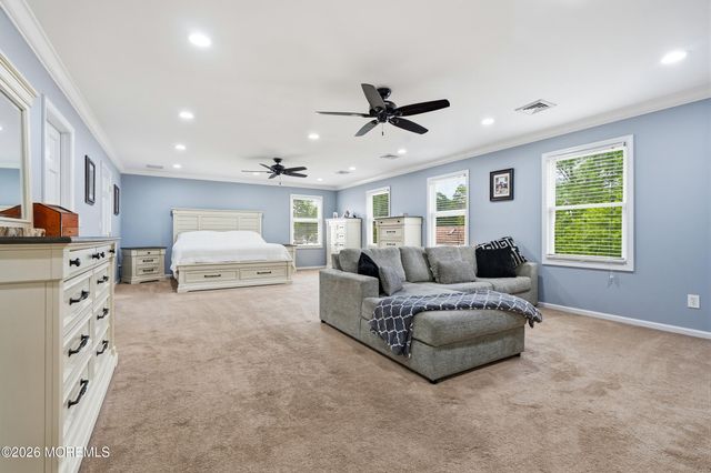 1910 Holbrook Street, Oakhurst, NJ 07755