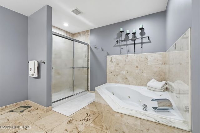 1910 Holbrook Street, Oakhurst, NJ 07755