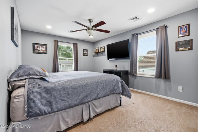 1910 Holbrook Street, Oakhurst, NJ 07755
