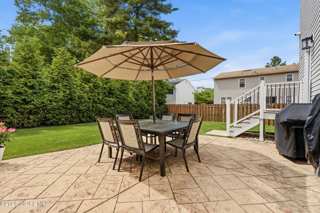 1910 Holbrook Street, Oakhurst, NJ 07755