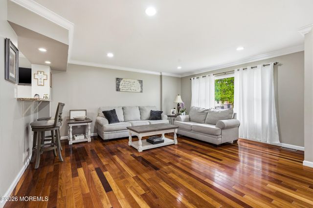 1910 Holbrook Street, Oakhurst, NJ 07755