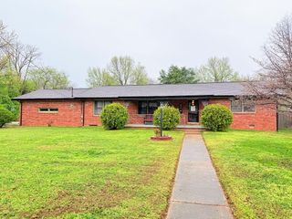 907 East Cherokee Street, Springfield, MO 65807