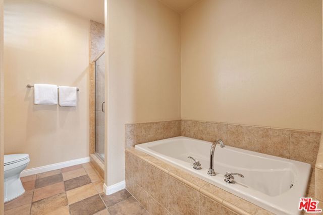 48561 Classic Drive, La Quinta, CA 92253