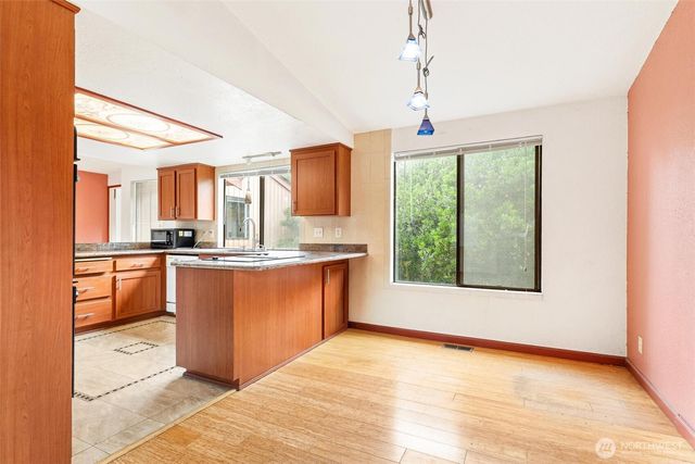 10518 62nd Place W, Mukilteo, WA 98275