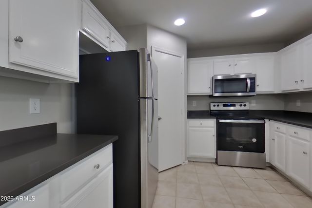 15204 N EL FRIO Court, El Mirage, AZ 85335