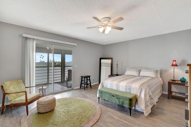 3031 Cornwall B, Boca Raton, FL 33434