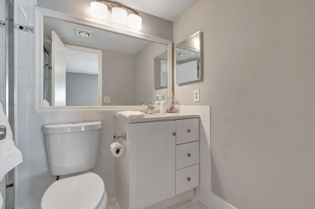 3031 Cornwall B, Boca Raton, FL 33434