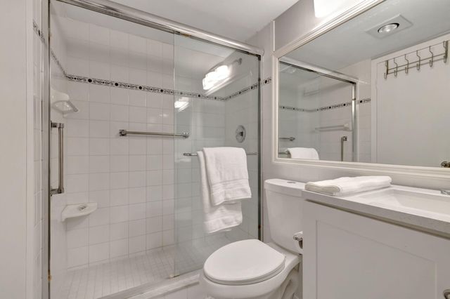 3031 Cornwall B, Boca Raton, FL 33434