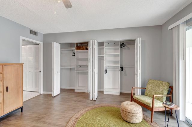 3031 Cornwall B, Boca Raton, FL 33434