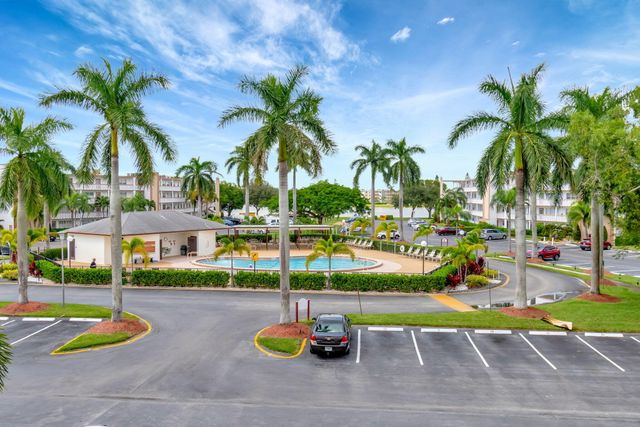 3031 Cornwall B, Boca Raton, FL 33434