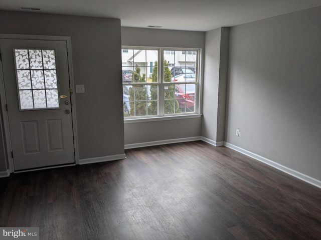 25 MILLSTREAM RD, Pine Hill, NJ 08021