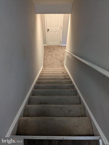 25 MILLSTREAM RD, Pine Hill, NJ 08021