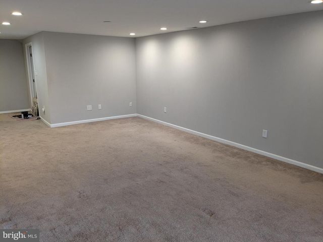 25 MILLSTREAM RD, Pine Hill, NJ 08021