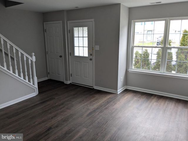 25 MILLSTREAM RD, Pine Hill, NJ 08021