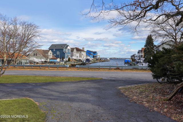 34 Blue Cedar Drive, Brick, NJ 08723