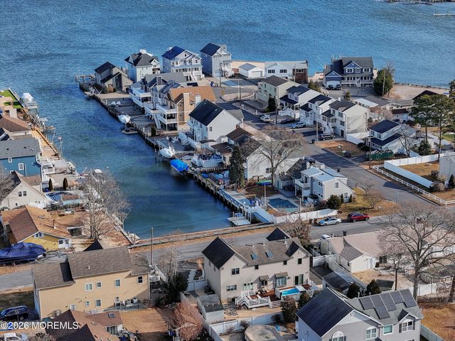 34 Blue Cedar Drive, Brick, NJ 08723