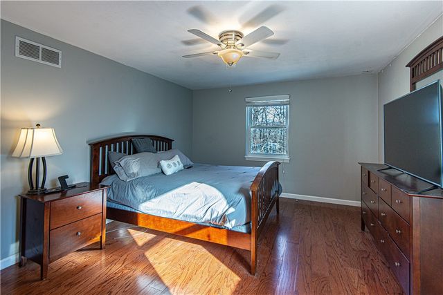 351 New London Avenue 408, Warwick, RI 02886