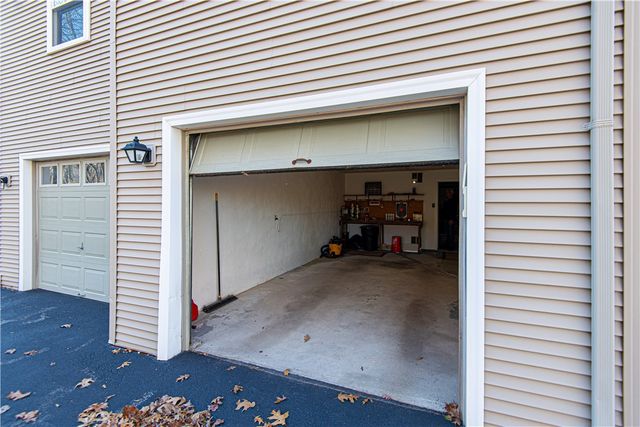 351 New London Avenue 408, Warwick, RI 02886